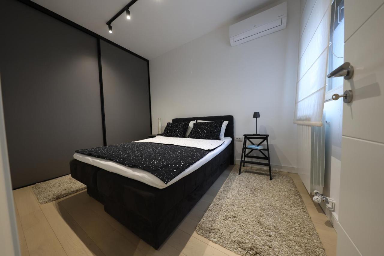 Modern Apartment In The Heart Of ベオグラード エクステリア 写真